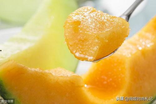 吃哈密瓜真甜,尽享夏日清新