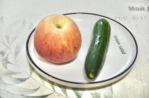 吃哈密瓜真甜,尽享夏日清新
