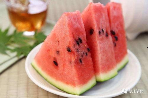 吃瓜照片婴儿推荐,从吃瓜照片看婴儿的天然魅力与成长瞬间